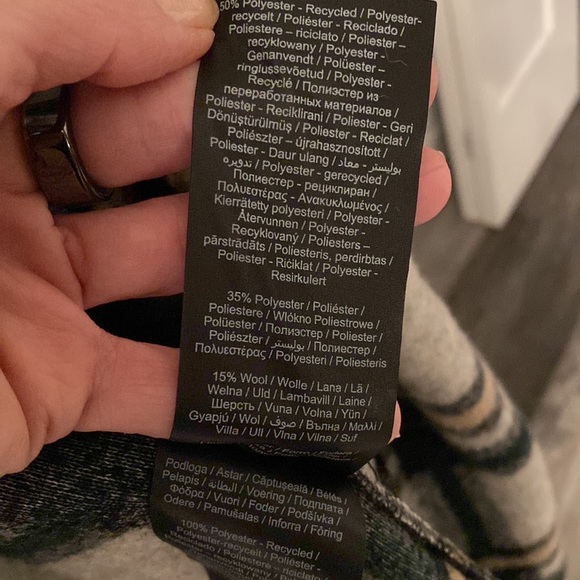 -Vero Moda Chrissie Gray Plaid Shacket XS Nordstrom NWT - Picture 9 of 12